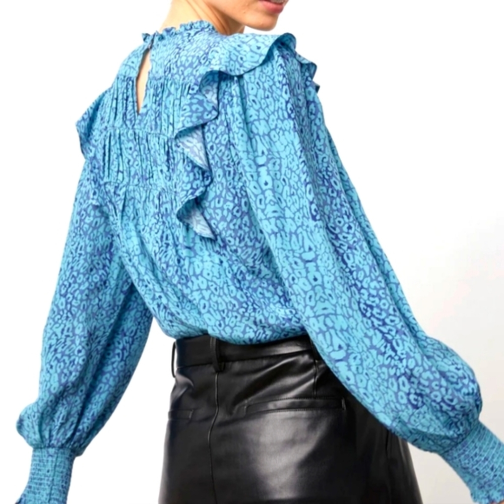 Blue Cheetah Rails Blouse New